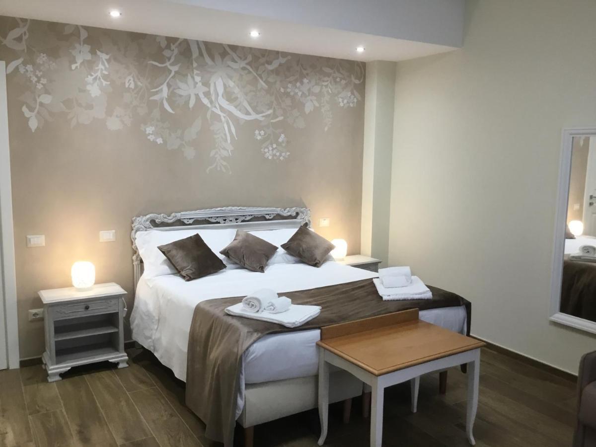 Cavaliere Suite & Rooms Матера Экстерьер фото