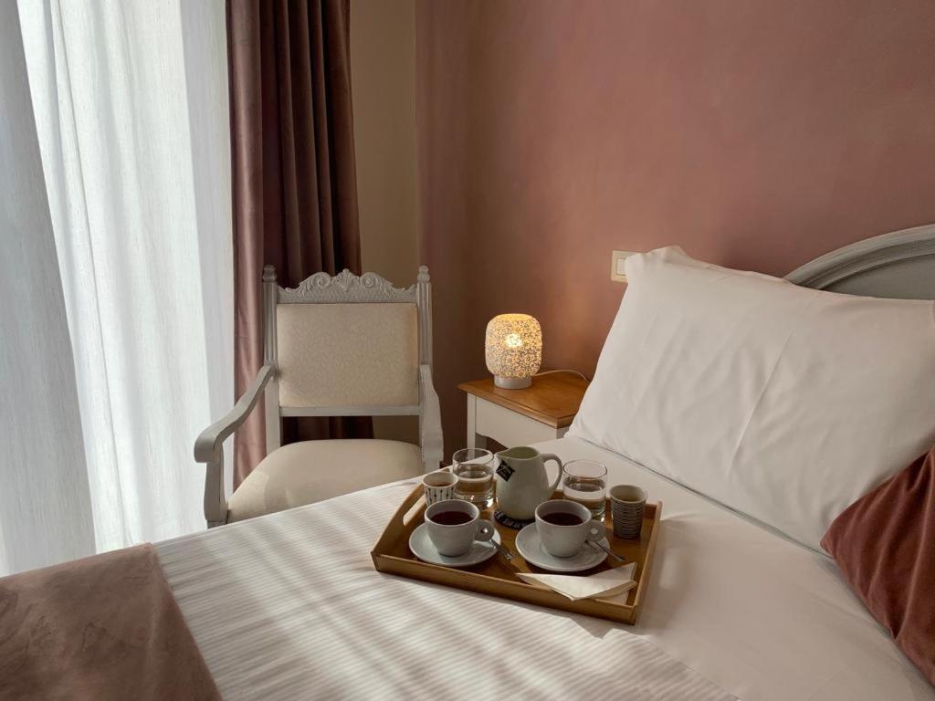 Cavaliere Suite & Rooms Матера Экстерьер фото